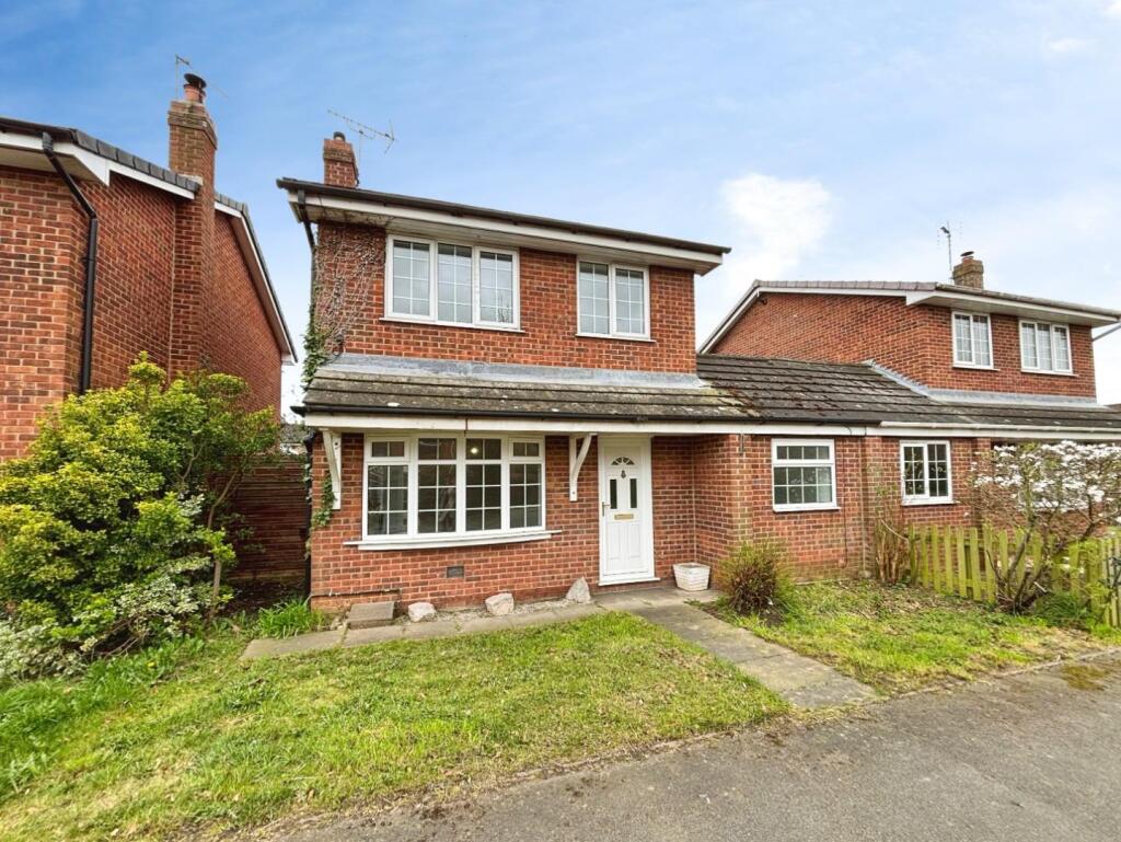 Main image of property: Manor Close, Topcliffe