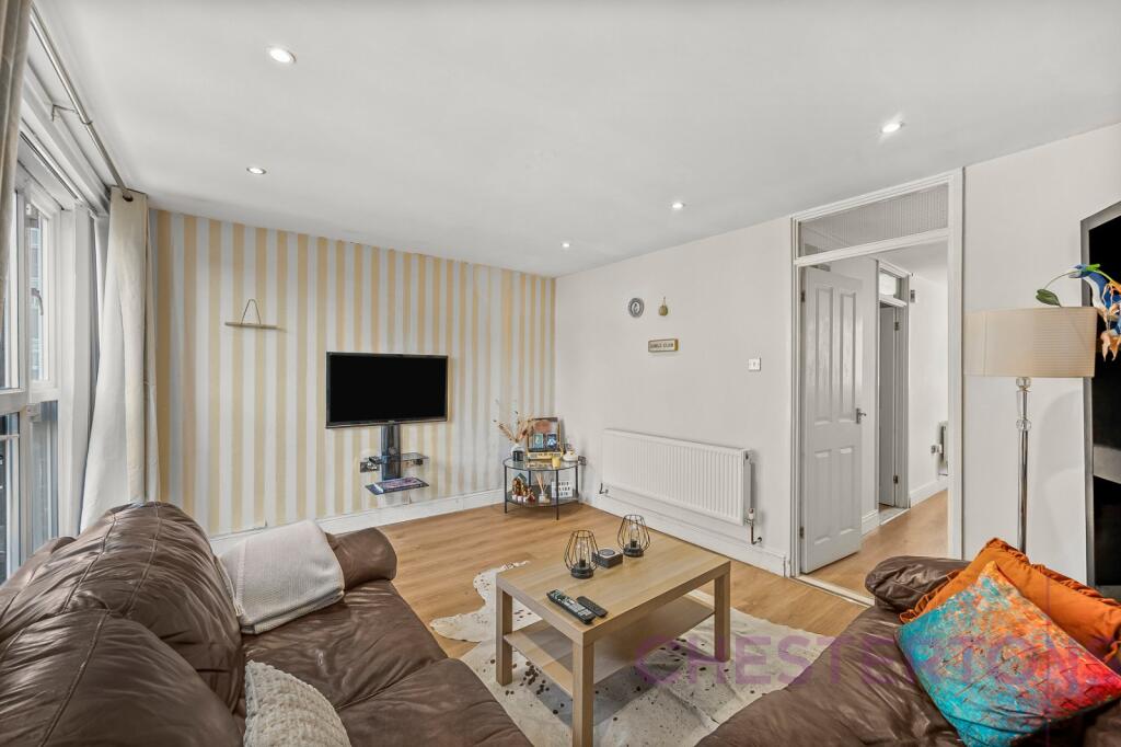 2 bedroom maisonette for rent