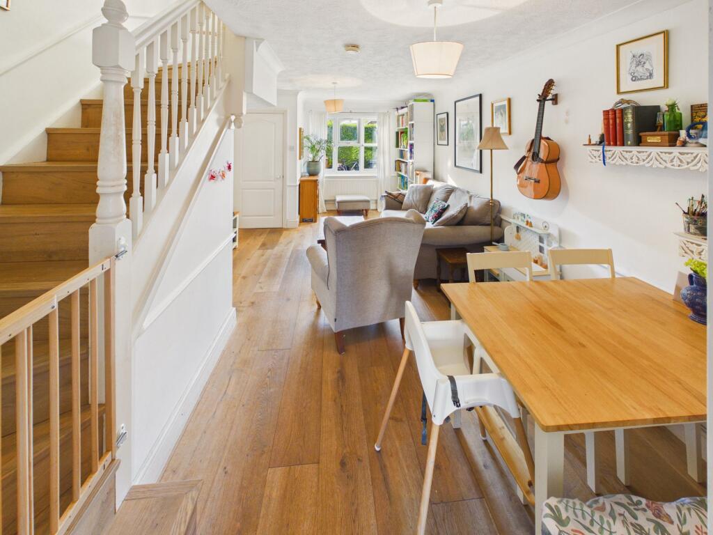 House in Tonbridge - More