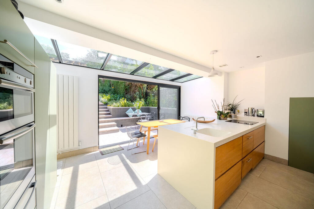 House in Usk - View 4