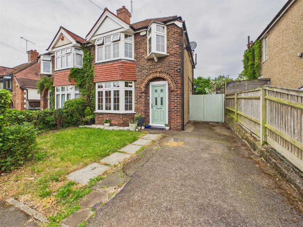 Main image of property: Osborne Road, Reading