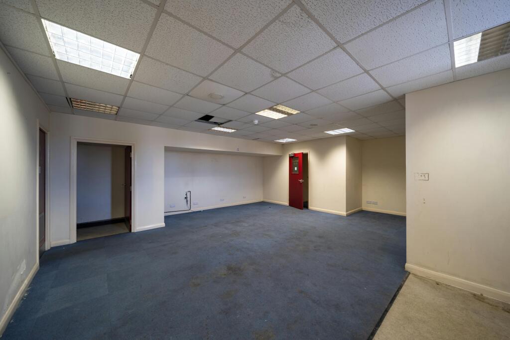 unit 8 Standard Industrial Estate 35.jpg