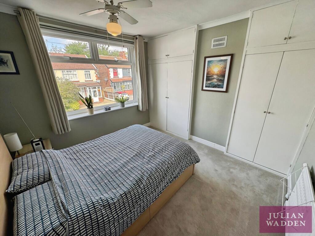 House in Manchester, Parrs Wood, Wythenshawe - More