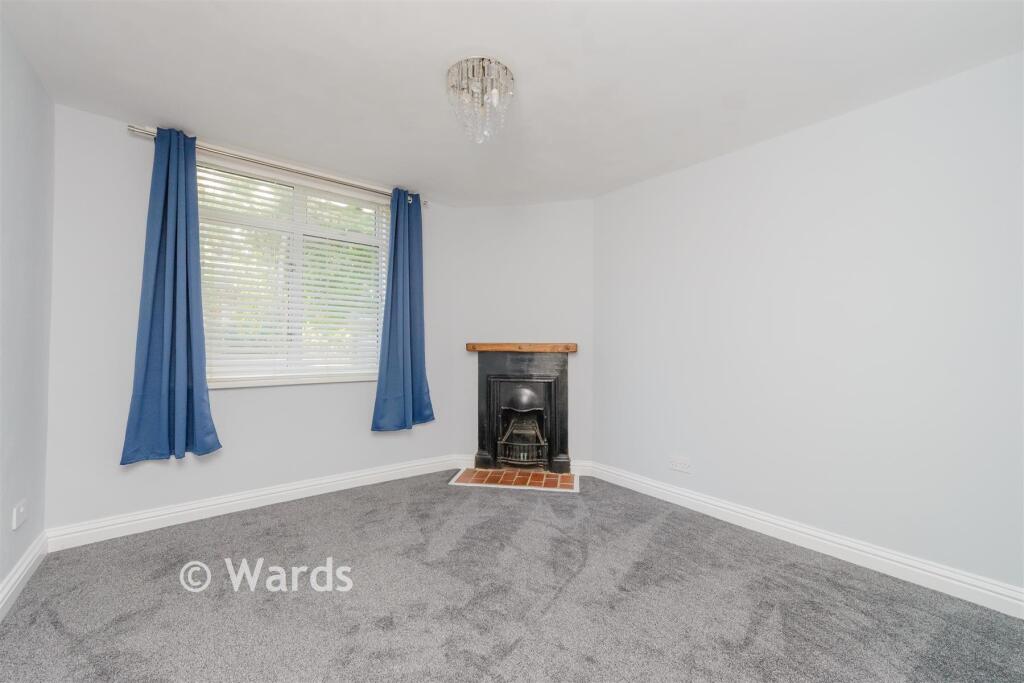 House in Sole Street, Gravesend, Tollingtrough Green, Cobham - More