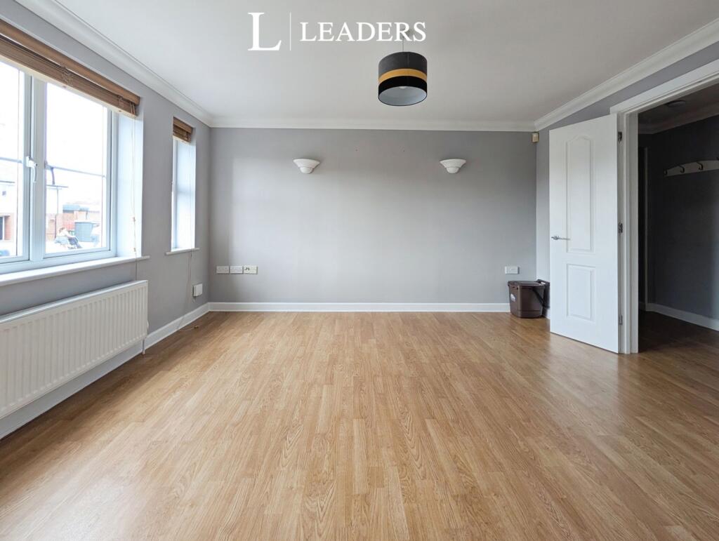 Apartment in Southampton - View 5