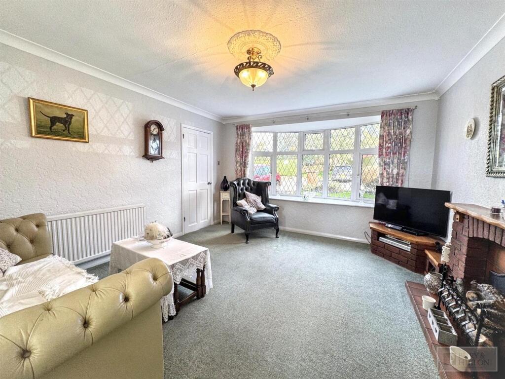 Lockerbie Close, Leek photo 4