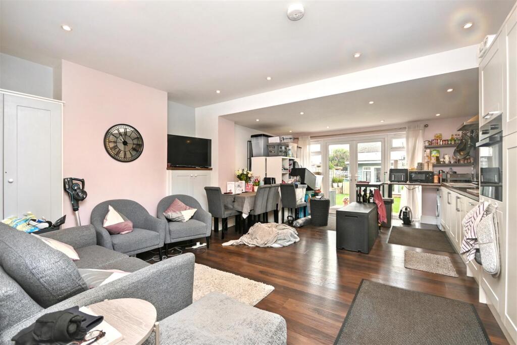 Dacre Road, Eastbourne - View 6