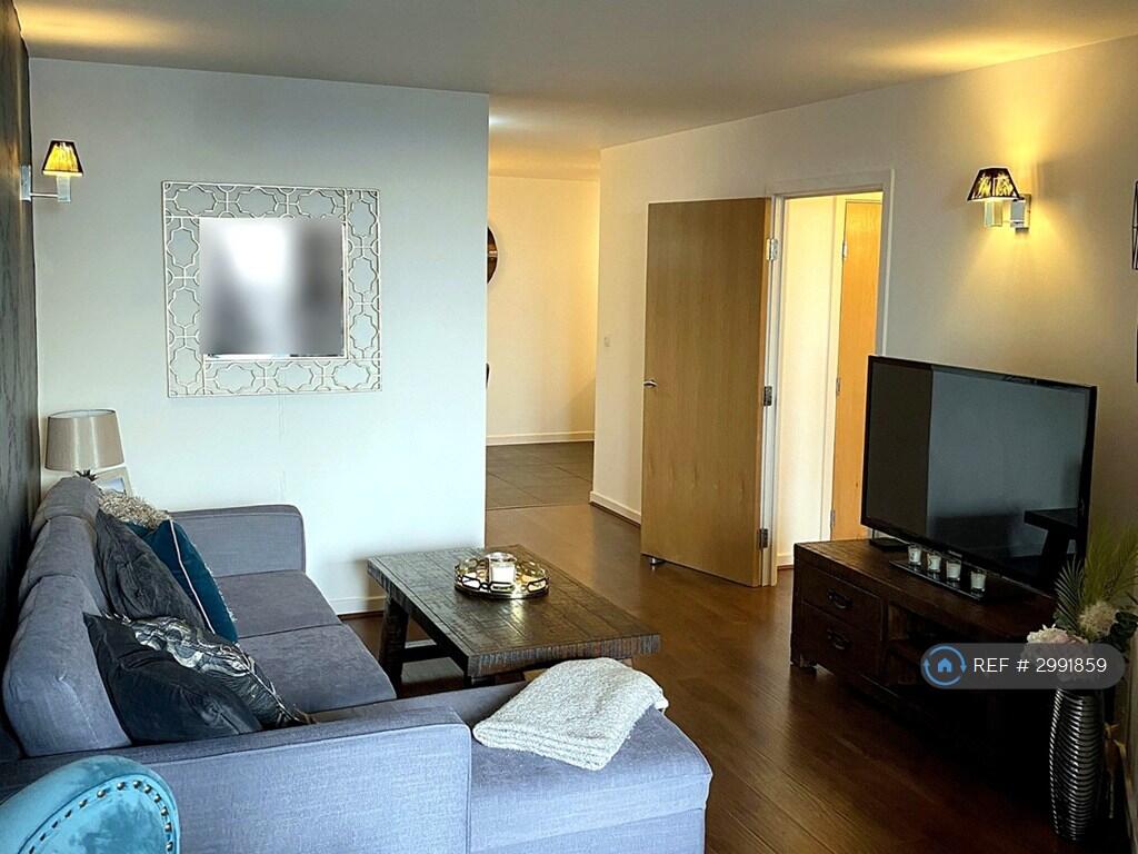 Apartment in Chelmsford - View 5