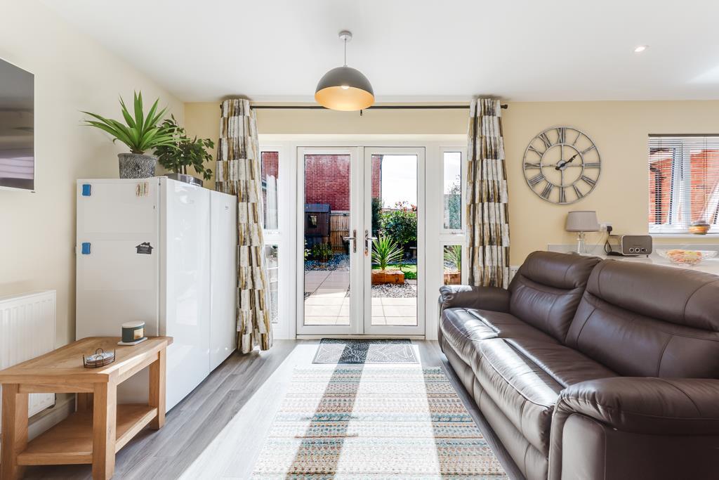 House in Desborough, North Northamptonshire - View 4
