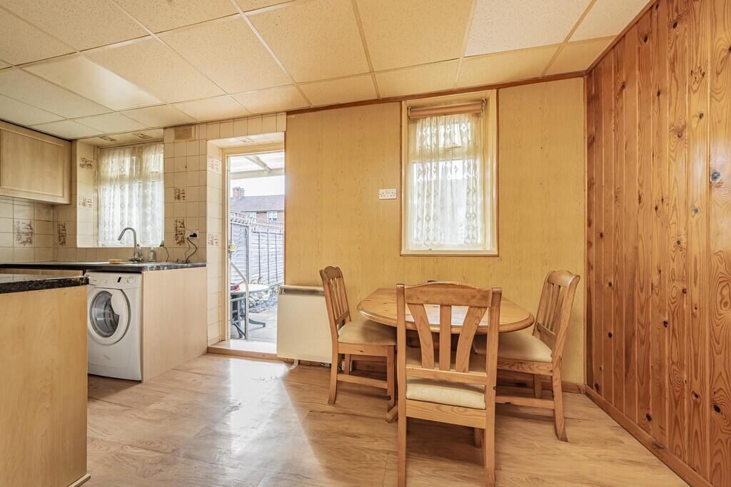 House in London - View 5