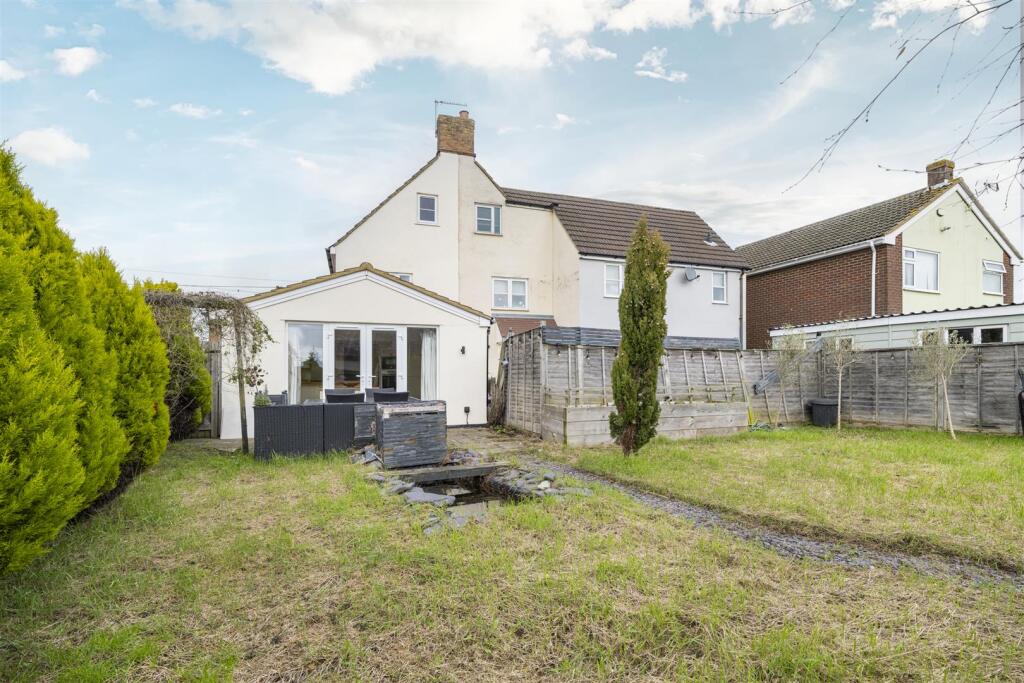 Bedford Road, Cranfield photo 4