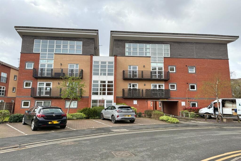 Main image of property: Wharf Road, Sale, M33