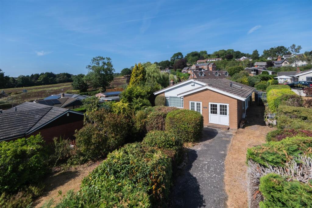 Main image of property: The Crescent, Utkinton