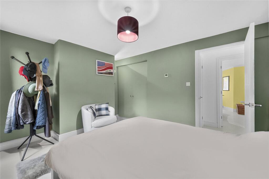 Apartment in London, New Cross - More