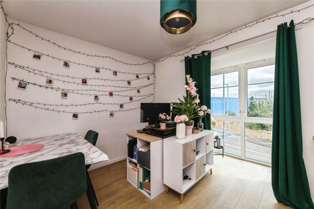 Apartment in Exeter - View 4
