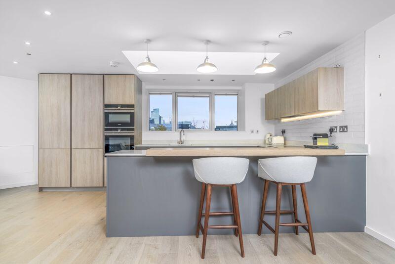 Apartment in London - View 4