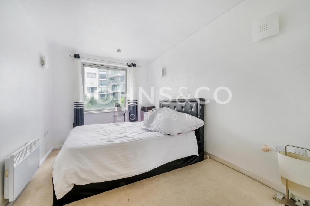 Apartment in London - More