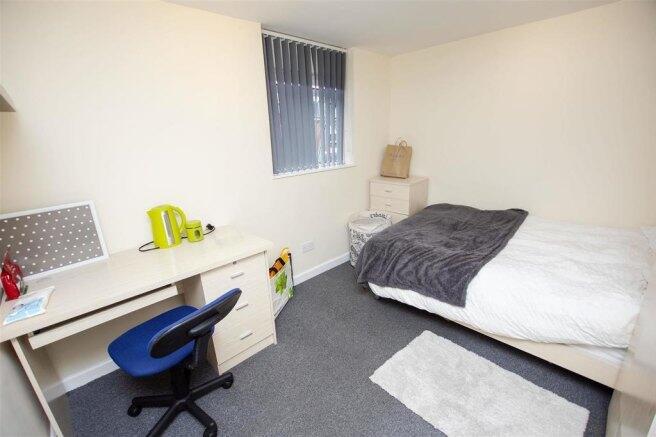 House in Birmingham, Bournbrook - More