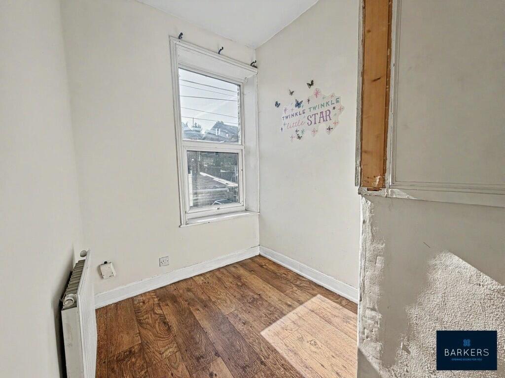 House in Wakefield - View 4