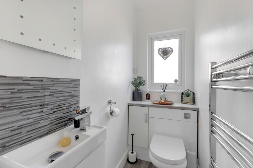 House in Nottingham, Bestwood Park Estate - View 5