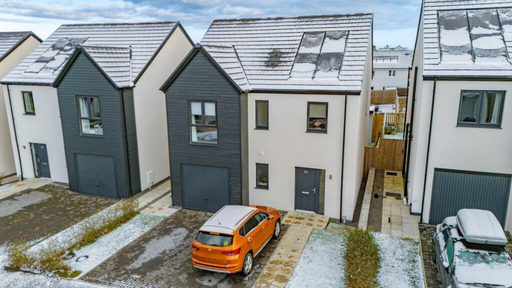 Main image of property: Maclachlan Place, Inverness, IV2 7BA