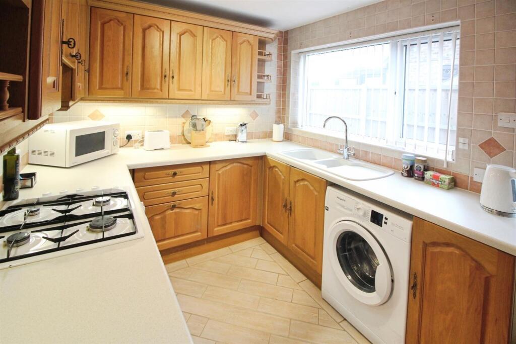 Haigh Road, Rothwell, Leeds photo 3