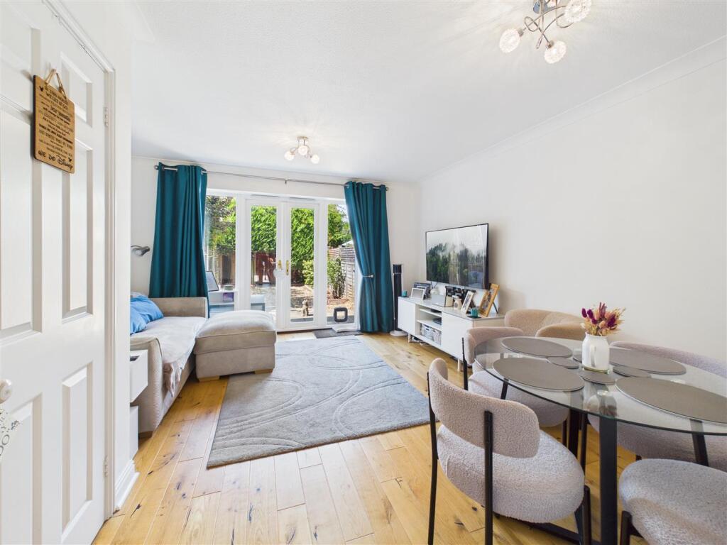 House in Kingston upon Thames - View 4