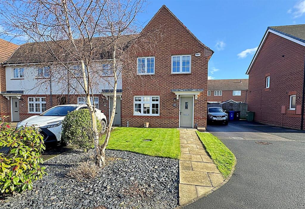 Main image of property: Sheldon Road, Scartho Top, Grimsby, M.E. Lincs, DN33 3GA