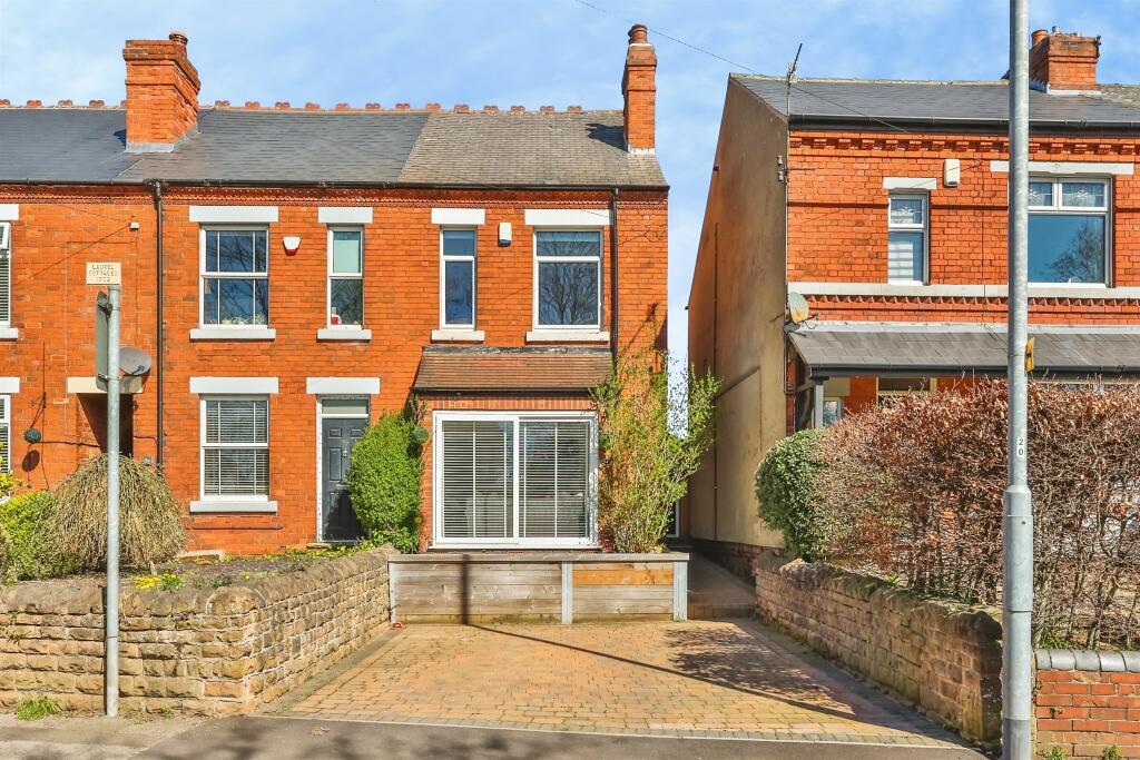 Main image of property: Watnall Road, Nuthall, Nottingham