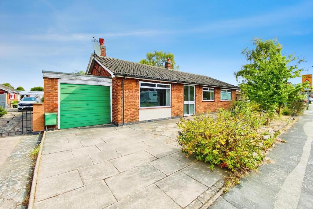 3-bed detached on Ploughmans Lea, East Goscote, LE7, £280,000