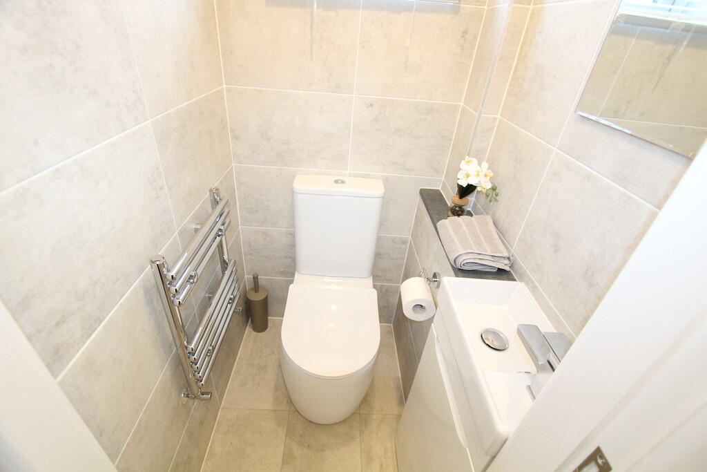 House in Northleigh Grove, Rhosddu - View 2