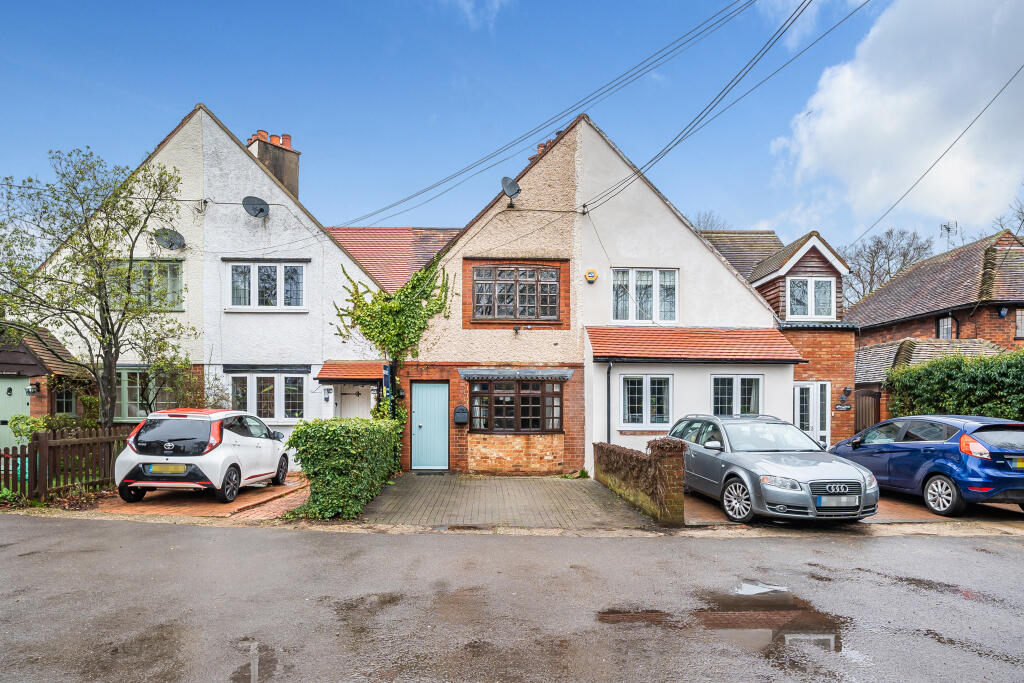 Main image of property: The Lowlands, Chapel Lane, Spencers Wood, RG7