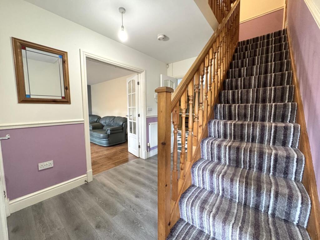 House in Merthyr Tydfil, Cefn-coed-y-cymmer, Cefn Coed - More