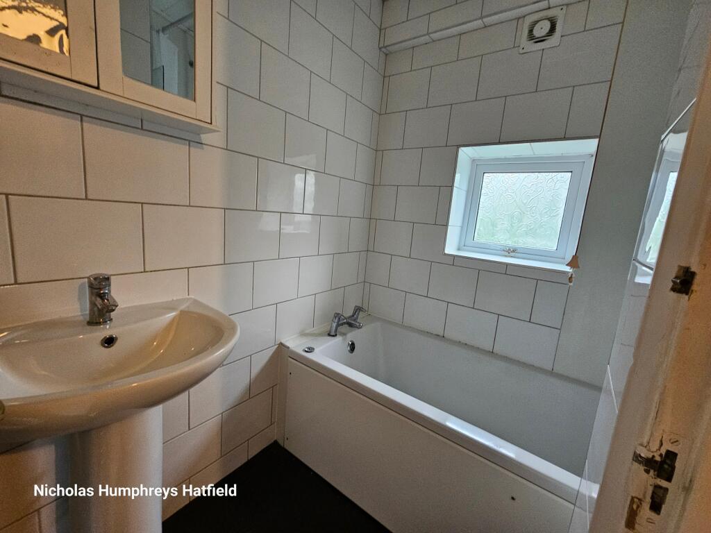 Additional image 10 of Willow Way, Hatfield, AL10