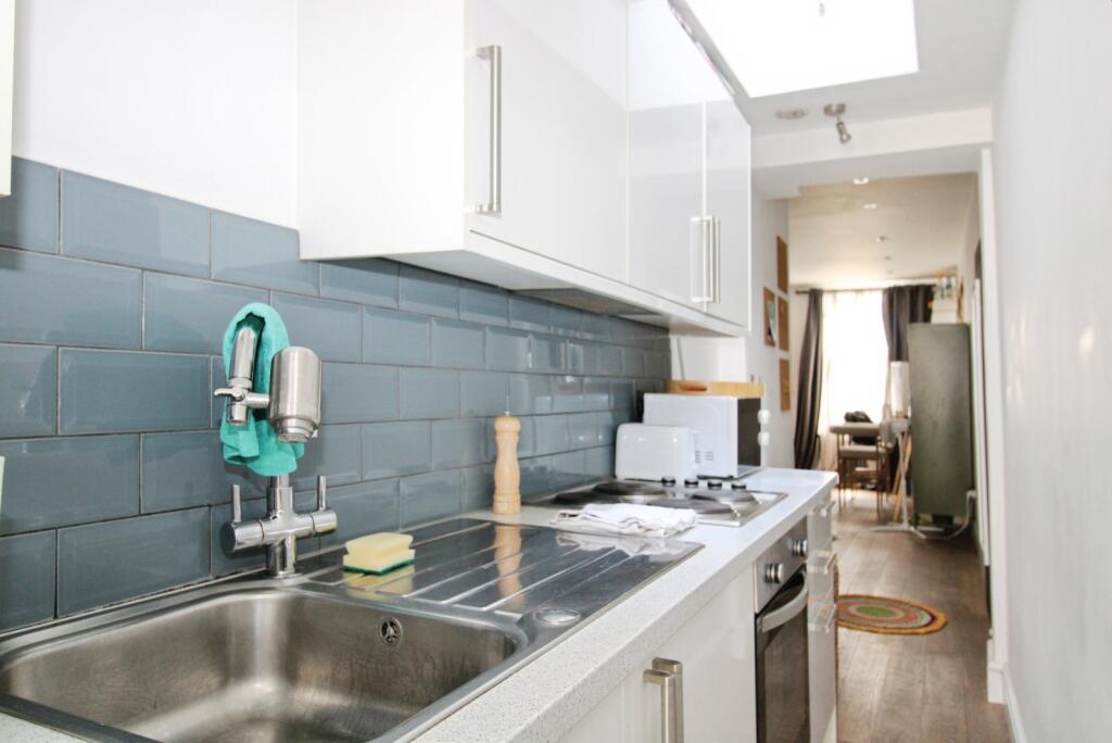 Apartment in London - View 4