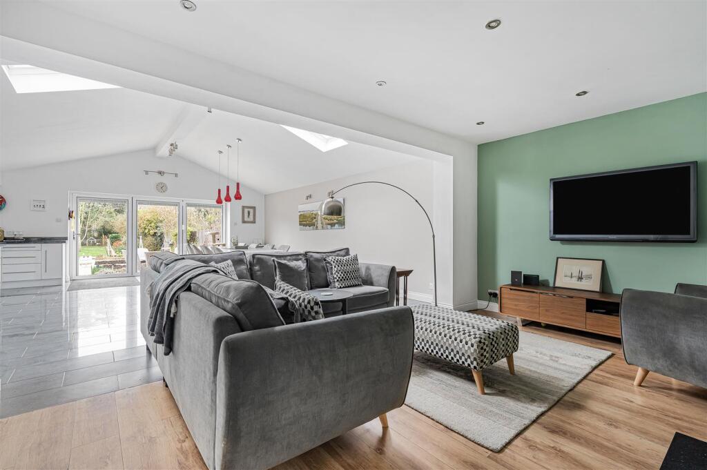 Blackthorn Road, Launton photo 3