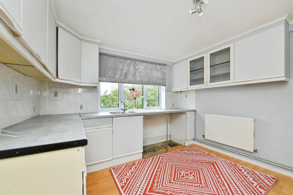 Apartment in Plymouth - View 5
