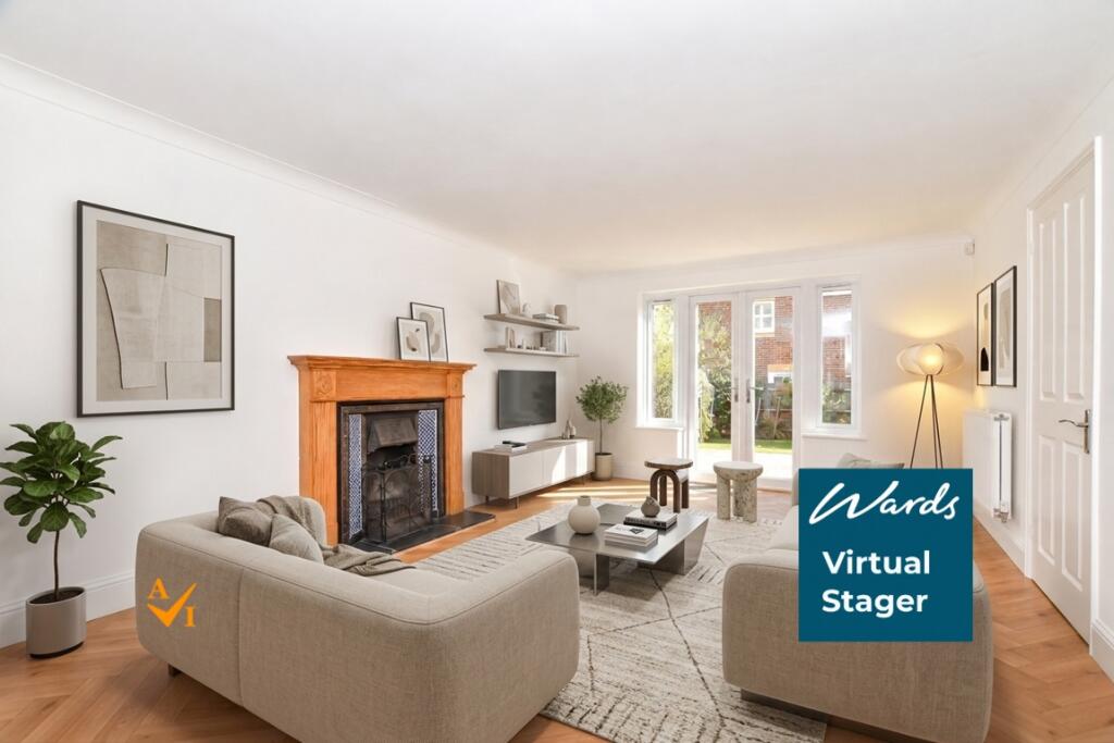 House in Kings Hill, West Malling, Kings Hill - More
