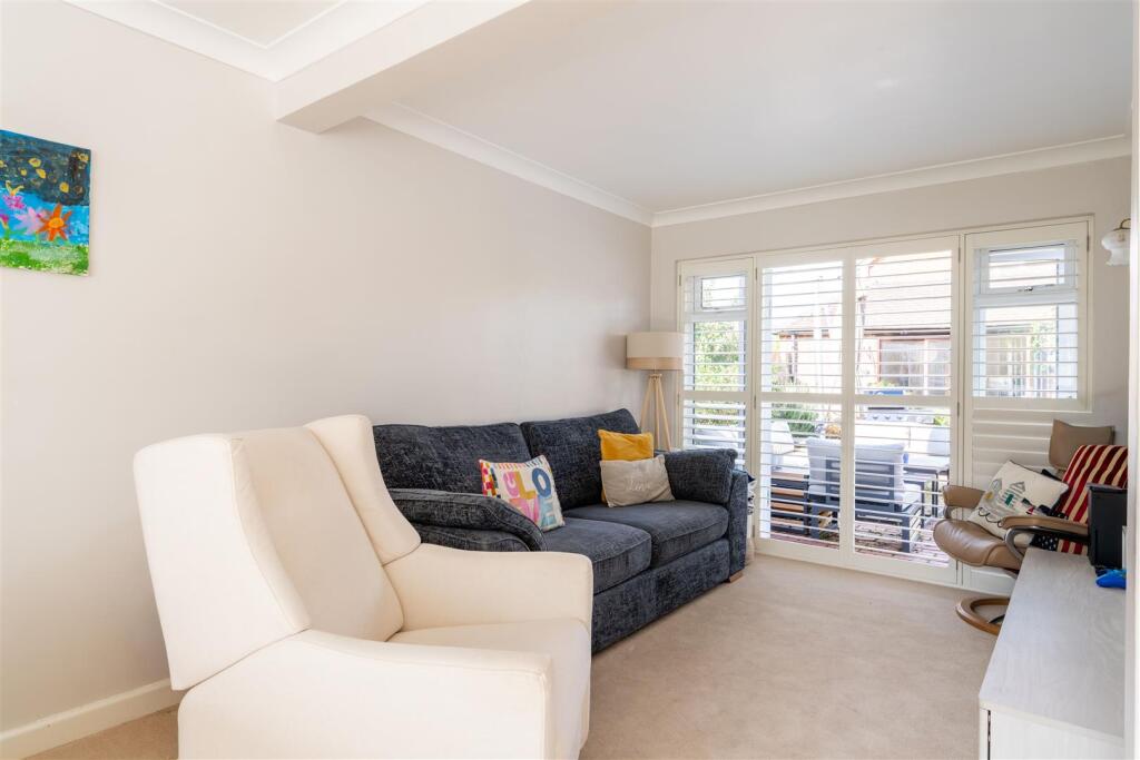Bishops Close, Hurstpierpoint photo 5