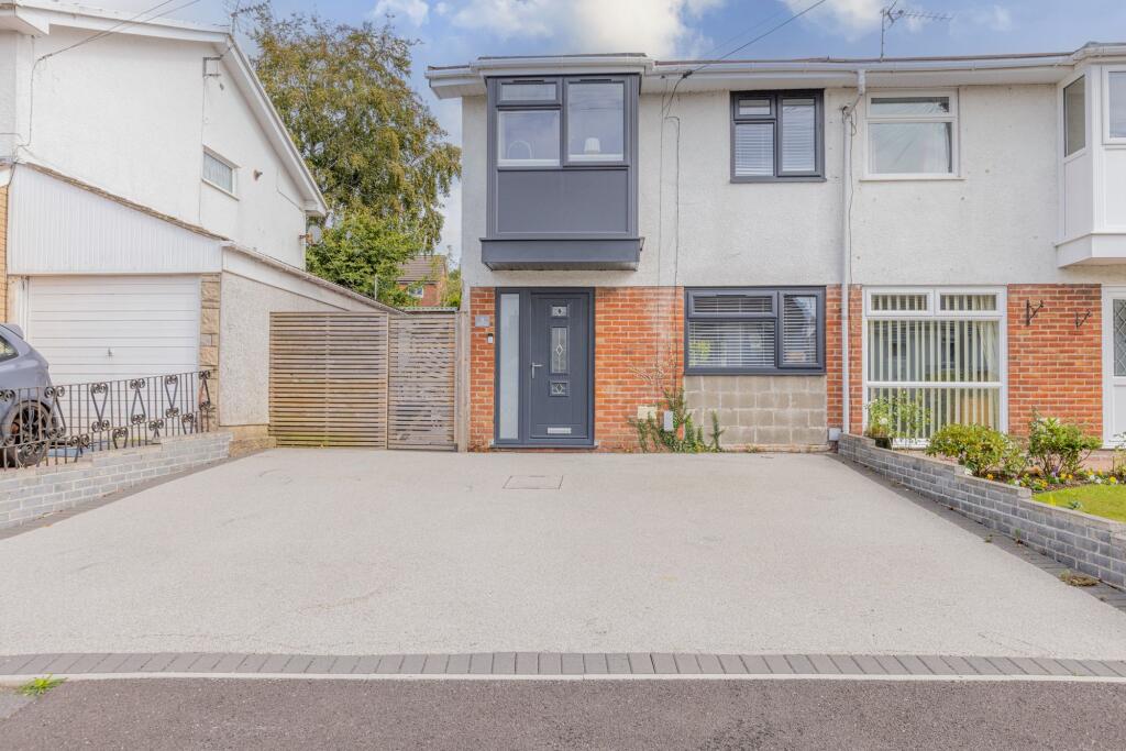 Main image of property: Westgil Pen Ffordd, Blackwood, NP12