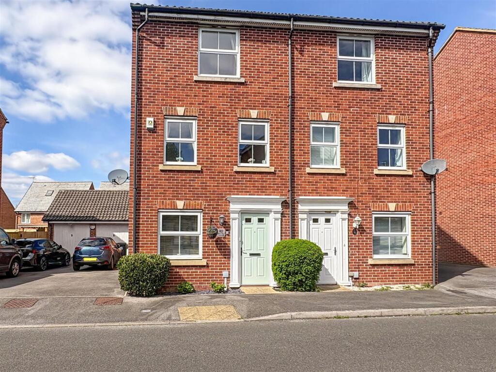 Main image of property: Hollist Chase, Wick, Littlehampton