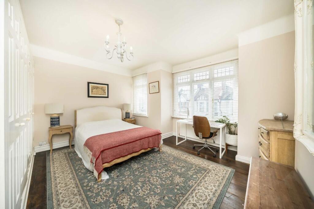 House in London - View 4