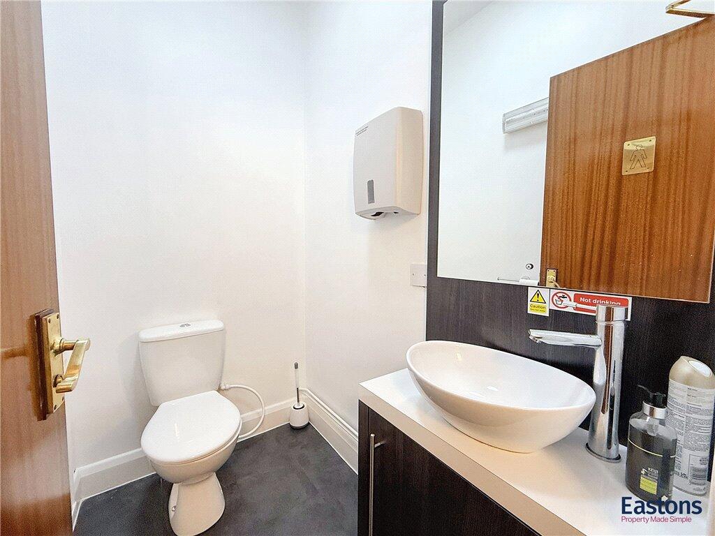 Ff Toilet
