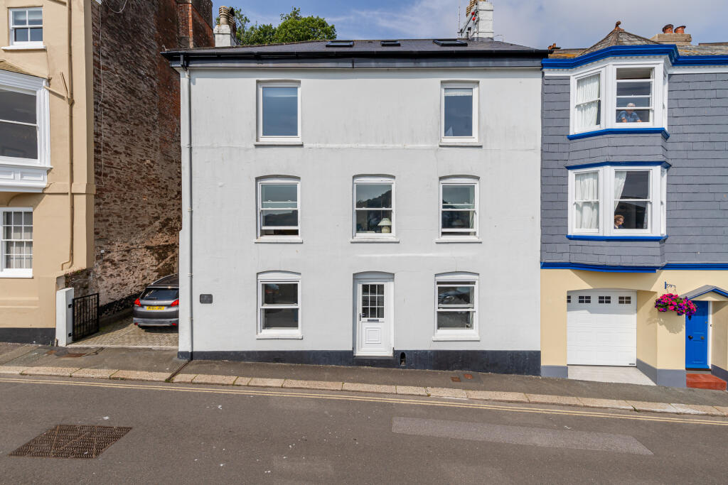 1-bed flat on Ground Floor Flat, South Town, Dartmouth, £235,000