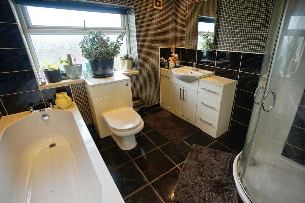 House in Dudley, West Midlands - View 3