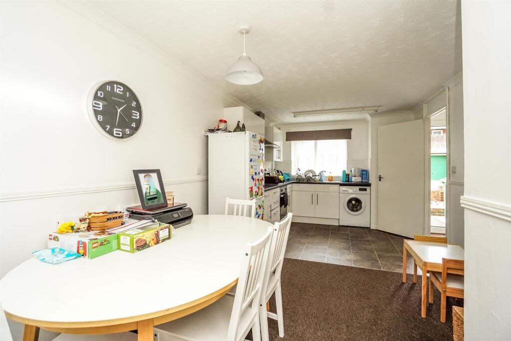 Essex Road, St. Leonards-On-Sea photo 4
