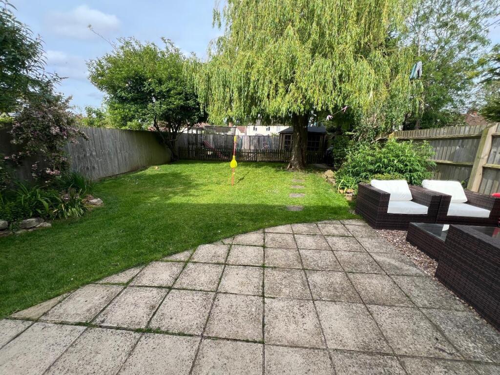 House in Rothwell, North Northamptonshire - View 4
