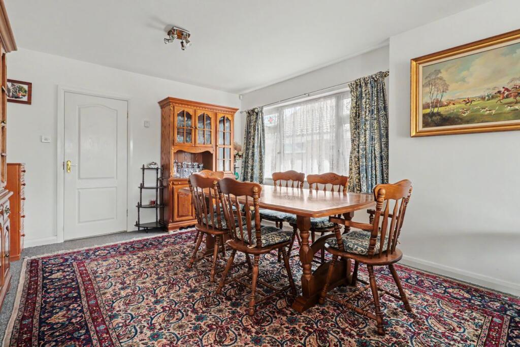 House in Southend-on-Sea - View 4