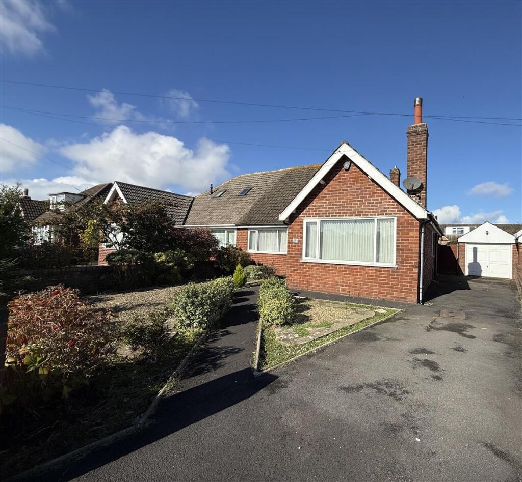 2 Bedroom Semi-Detached in FY8 3EN