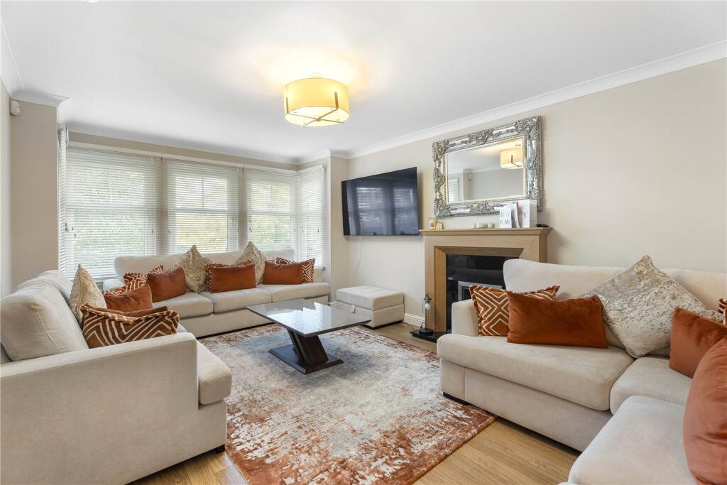 House in Dunfermline, Masterton - View 2